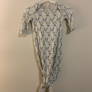 Kate Quinn knotted gown 0-3 months